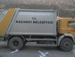Kardeş belediyelerden çöp kamyonu.